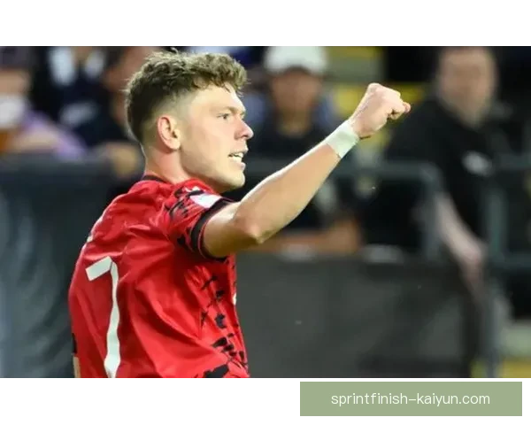 亨克防线稳定，近期表现稳健有望提升球队竞争力