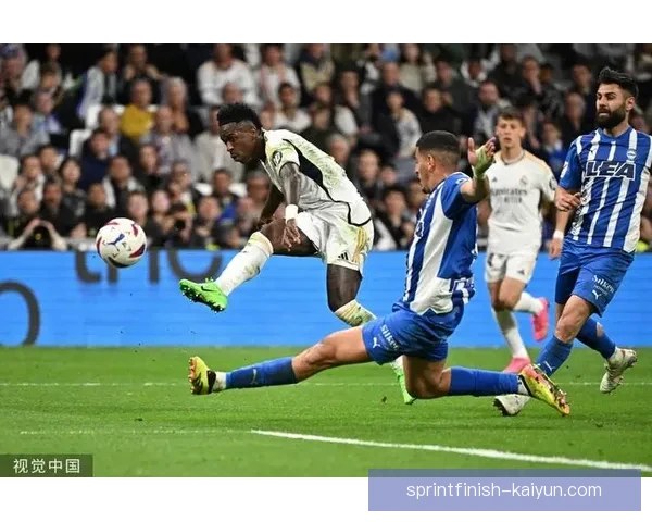 贝林厄姆与维尼修斯搭档表现稳健，皇马进攻组合持续提升